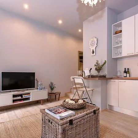 ヘラクレア レジデンシャル フヴァル