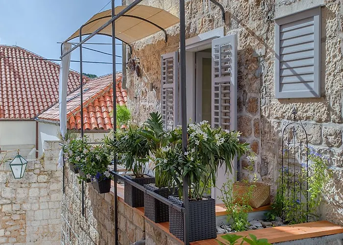 Heraclea Residential Appartement Hvar Town